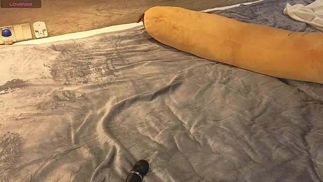 clementinena online show from October 8, 5:23 am