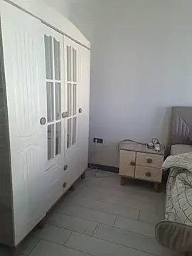 cansuozell online show from December 2, 9:33 am