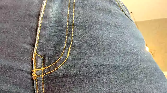 KOURTNEY-- online show from November 22, 2:03 am