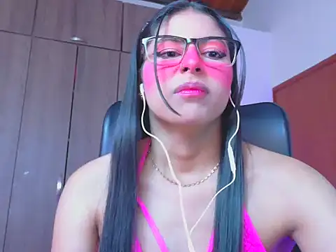  ALLYSON18  online show from June 18, 11:37 am