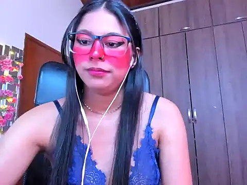 Snapshot of _ALLYSON18_ chatting on September 17, 2:26 pm ALLYSON18 online show from September 17, 2:26 pm
