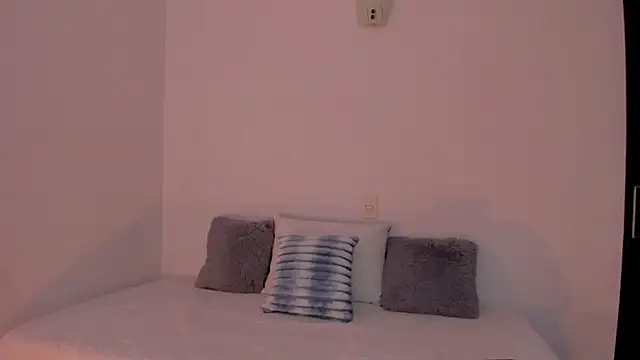 Brisa blue online show from November 27, 9:39 pm