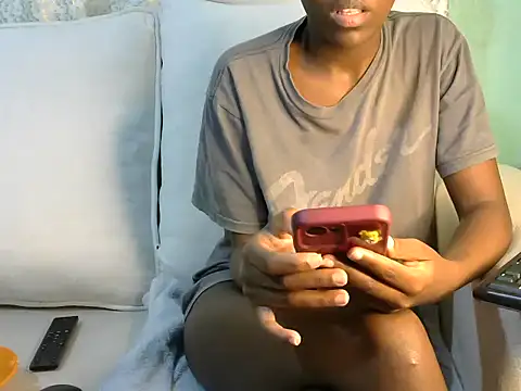 Caryyyl online show from October 18, 11:57 am