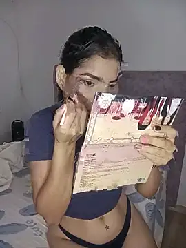 Carolaine69  online show from July 12, 3:02 pm