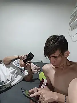 Milfvalesk online show from July 5, 4:23 pm