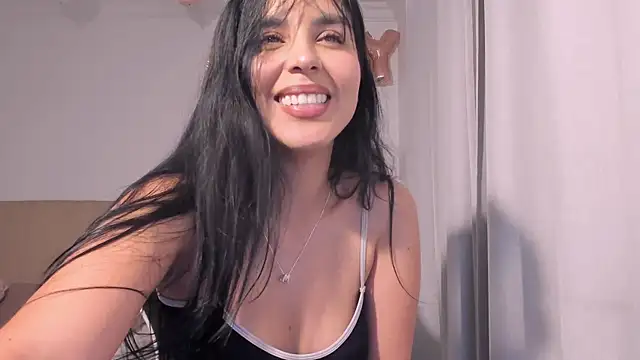  miaquevedo  online show from July 27, 9:23 pm
