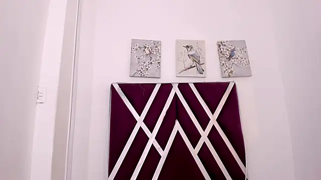  miaquevedo  online show from March 10, 11:36 am