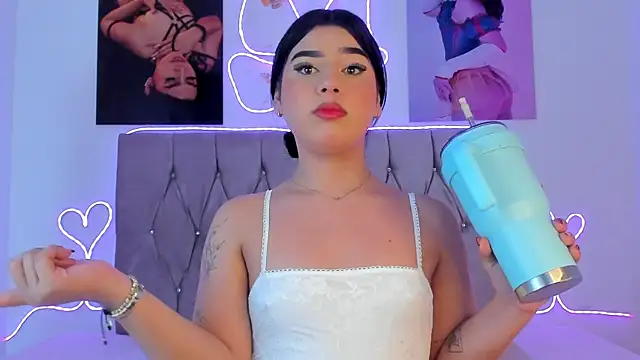 Ashley piinkk  online show from May 6, 6:50 am