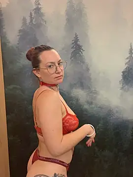 ladoucedu34 online show from June 18, 3:39 pm