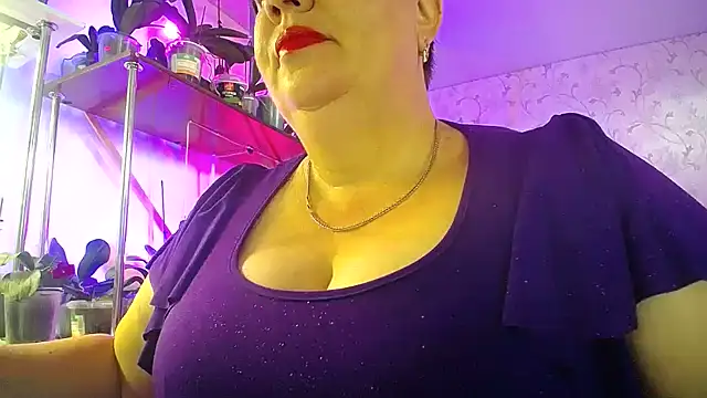  Sweet Woman online show from July 4, 5:58 am