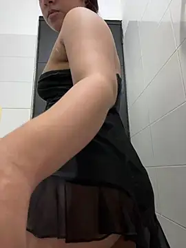 melyescobar online show from July 3, 4:18 am