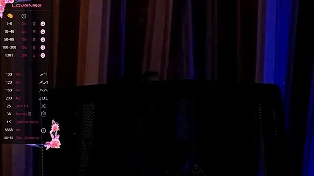 Laura Bess online show from October 1, 9:42 pm