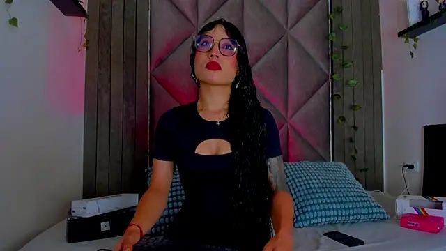 BriaConner  online show from July 20, 2:25 am