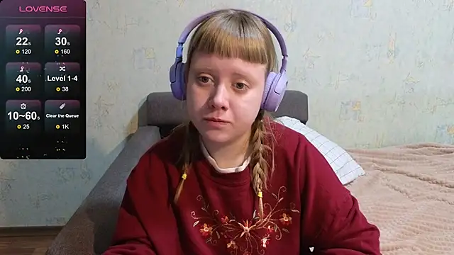 June shy0 online show from February 1, 7:51 am