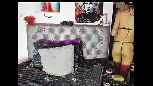 Snapshot of YUKIODAVIS chatting on October 10, 1:10 am YUKIODAVIS online show from October 10, 1:10 am