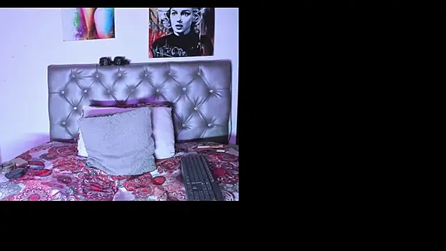 Snapshot of YUKIODAVIS chatting on October 5, 1:10 am YUKIODAVIS online show from October 5, 1:10 am