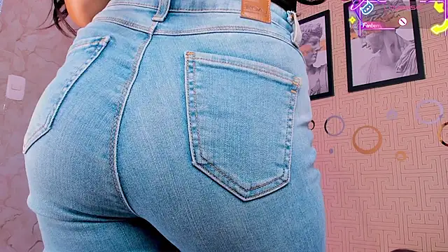 Mia Gothzx online show from February 13, 11:45 am