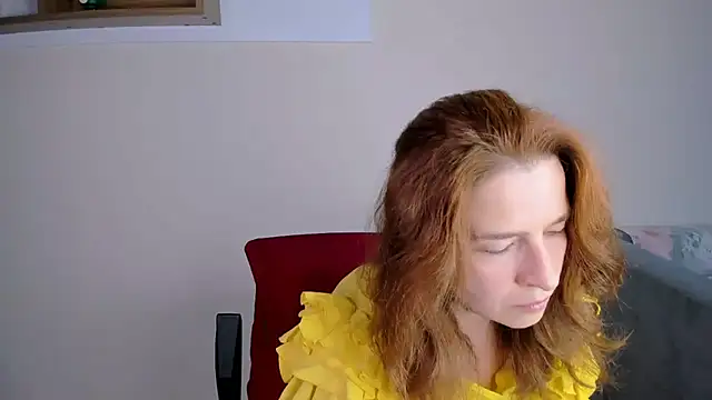   MaryLee   online show from August 8, 3:25 am