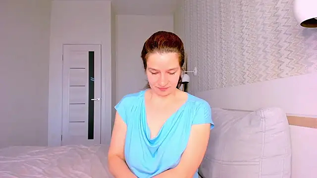   MaryLee   online show from June 12, 3:36 am