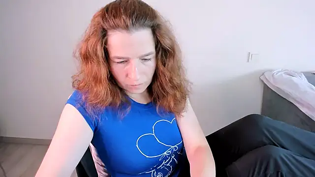   MaryLee   online show from July 25, 3:35 am