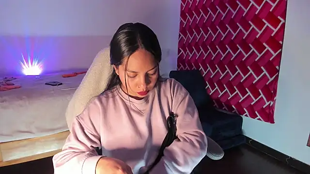 emiily15   online show from February 11, 1:53 am