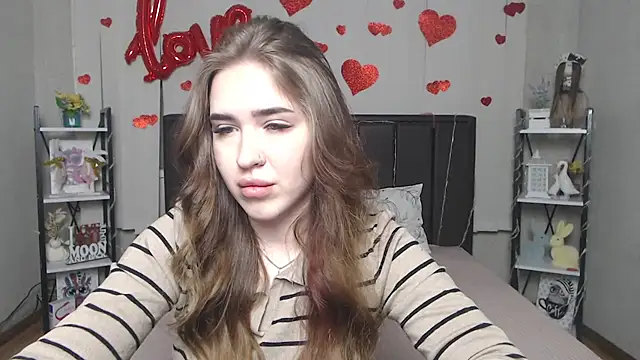 LauraHlot online show from March 3, 6:19 am