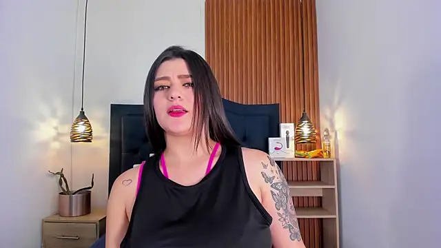 Snapshot of SARA_STONE17 chatting on October 13, 11:35 am SARA STONE17 online show from October 13, 11:35 am