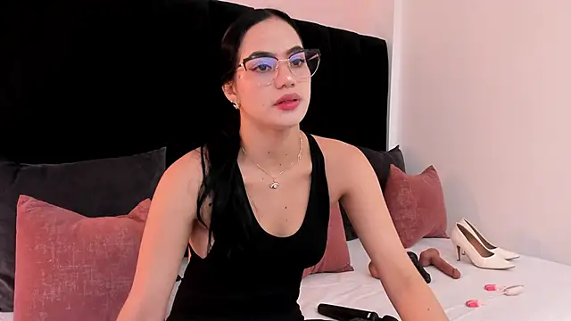 Snapshot of ariel_jonees chatting on September 25, 5:22 pm ariel jonees online show from September 25, 5:22 pm