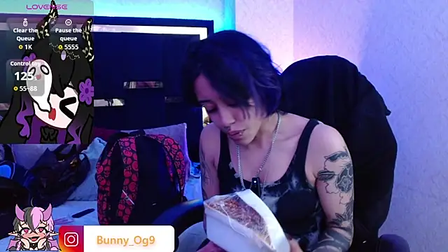 Bunny O online show from June 11, 2:11 am