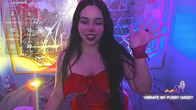 melaniecooperr online show from March 17, 3:43 am