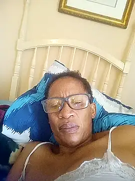 bustybillies online show from January 9, 7:35 am