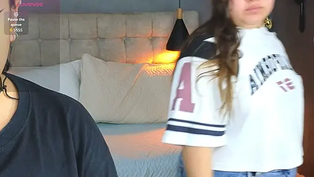 Laia and Aloby online show from November 13, 11:26 pm