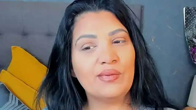 AmyCubes online show from March 10, 6:06 am