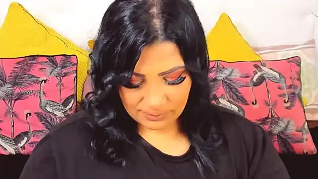 AmyCubes online show from July 18, 9:06 pm