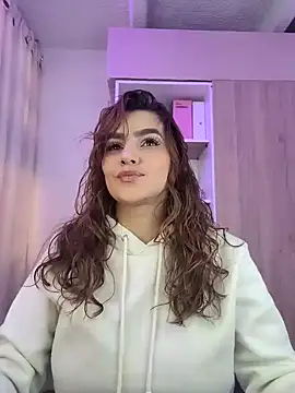 Lu perez online show from June 11, 1:19 pm