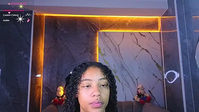 Violeth b online show from July 16, 2:21 pm