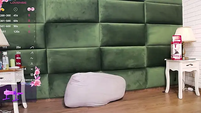 SelenSummer online show from November 12, 8:18 pm