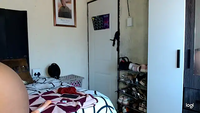 quenliyasa online show from October 21, 8:51 am