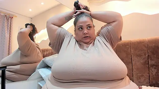 Alisson am online show from June 14, 5:02 pm