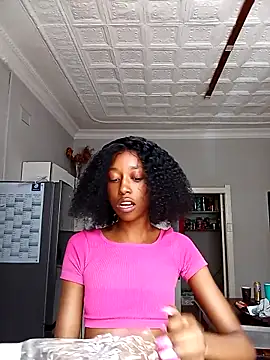 02Boitybaby online show from September 18, 10:36 am