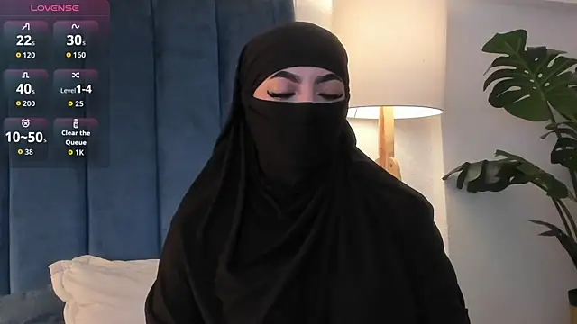 Snapshot of _malih_ chatting on October 16, 2:20 pm malih online show from October 16, 2:20 pm