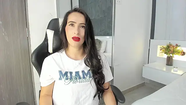 SaraGomez1 online show from October 5, 3:17 pm