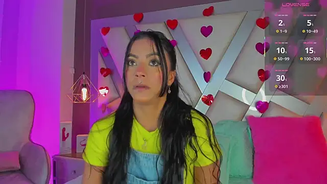 Amber villalobos  online show from March 4, 4:19 am