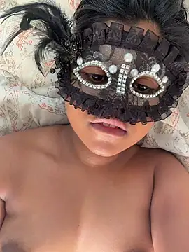 Bella Luna18 online show from April 8, 3:36 pm