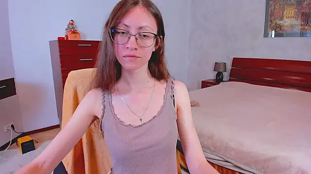 Pantyhose Mila online show from November 9, 9:00 pm