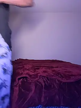 Stacy Raine online show from February 19, 1:27 am