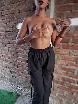 DiyAsingHh online show from October 5, 1:32 am