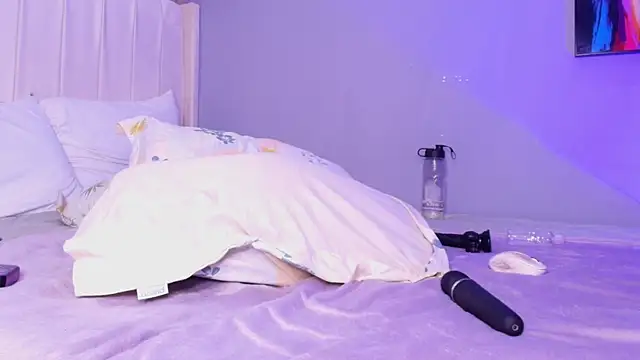 Shenoa1 online show from November 24, 5:48 pm