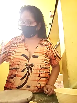 heenage online show from September 9, 3:01 pm