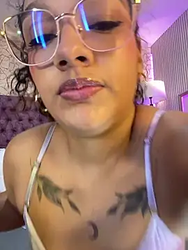EMILYY FOXY online show from June 25, 6:53 pm